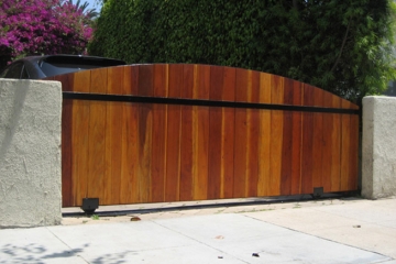 Slide gate with Redwood cover.