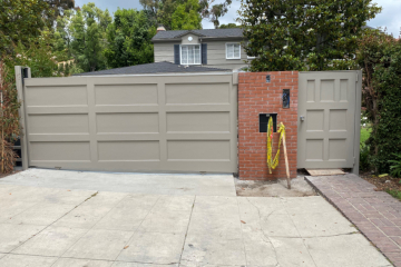 Composite Swing Gate