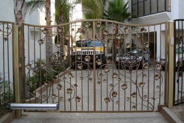 Ornamental swing gate