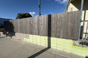 Reclaimed Wood Gate & Fence - Santa Monica CA.jpg