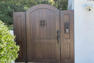 Redwood Gate - Los Angeles CA.jpg