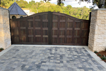 Redwood Sliding Gate - Pasadena CA.jpg
