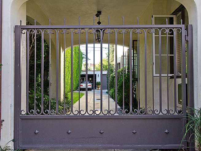 Painting Your Metal Gate Useful Tips - How To Paint Grill Gate
